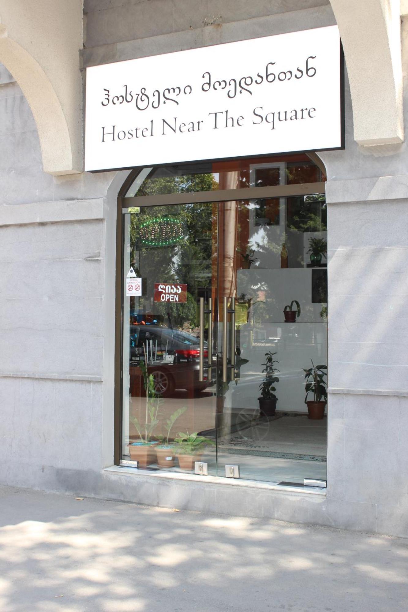 Hostel Near The Square Tbilisi Exteriör bild